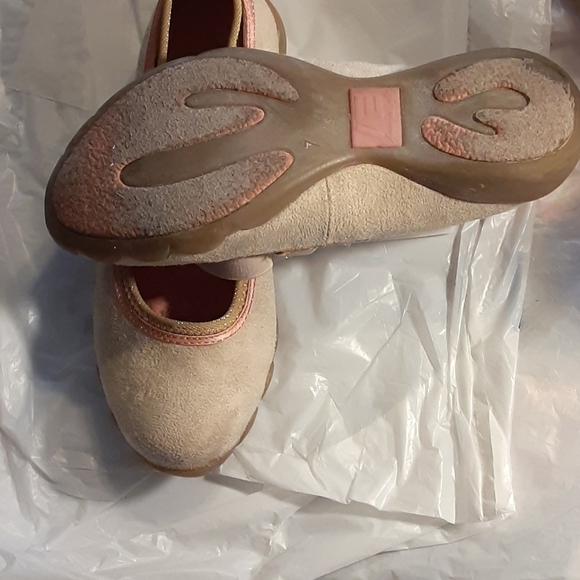 American Eagle Mary Jane's - Picture 7 of 7